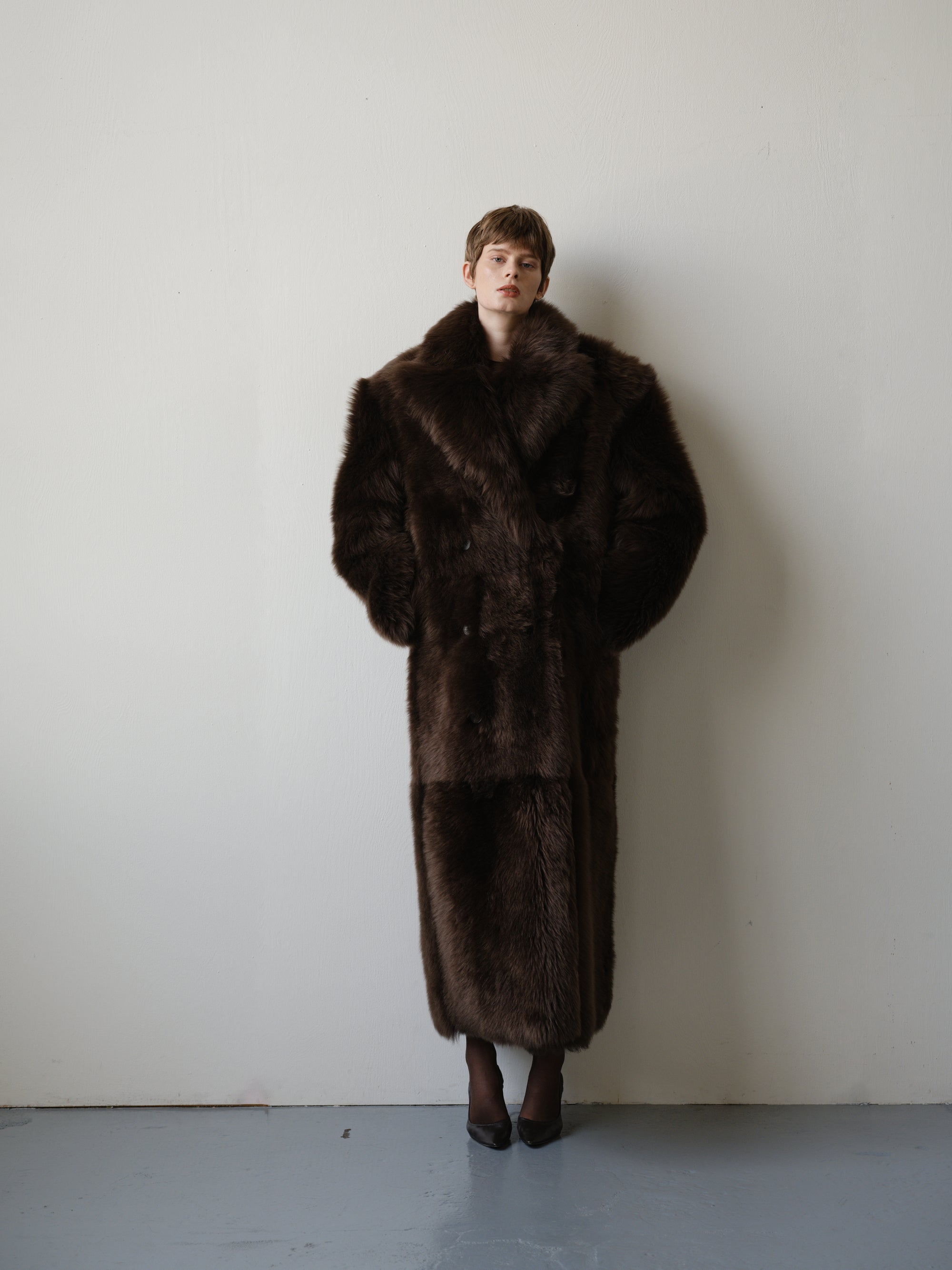 SHEARLING COAT IN BROWN